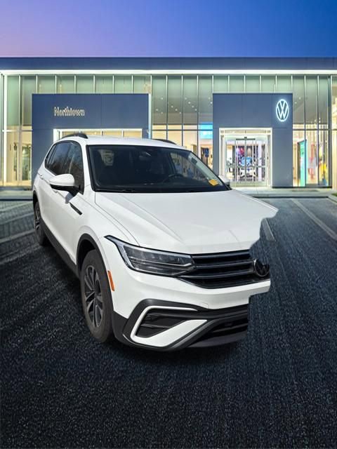 Used 2024 Volkswagen Tiguan S AWD/4WD image 9