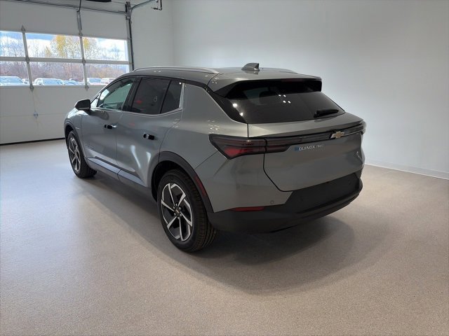 New 2026 Chevrolet Equinox EV LT image 4