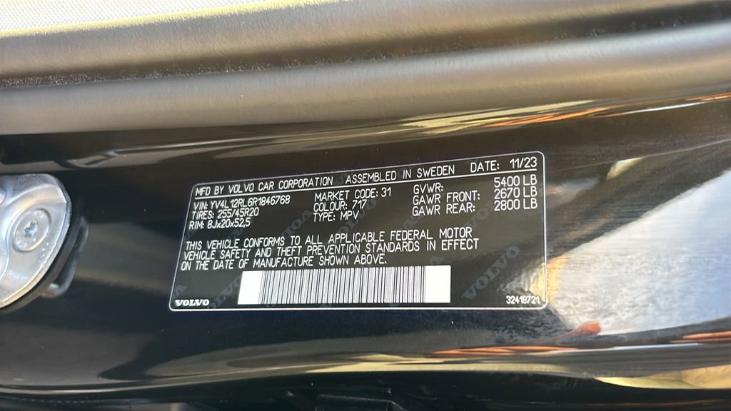 Used 2024 Volvo XC60 B5 Plus w/ Protection Package Premier AWD/4WD image 33