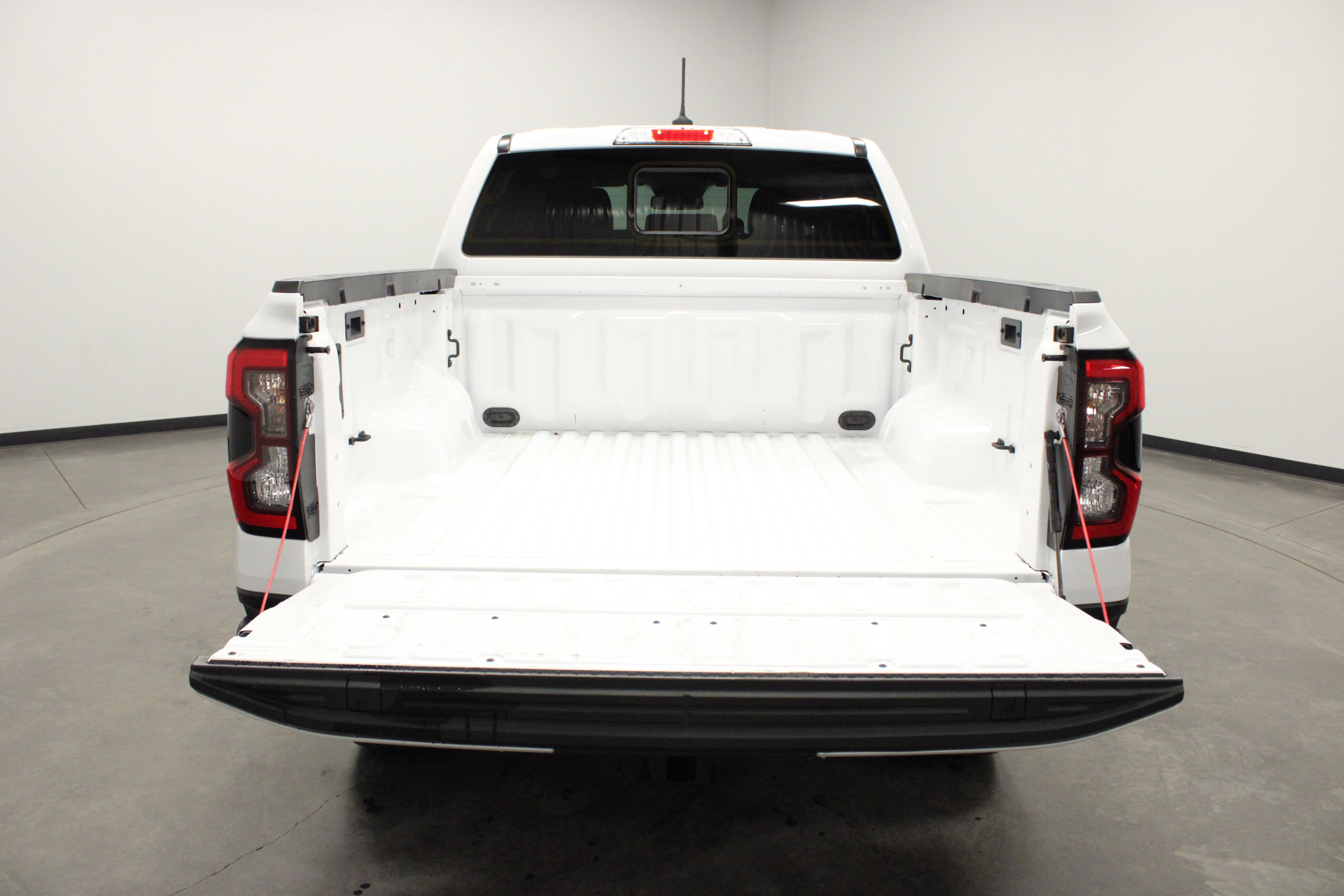 Used 2024 Ford Ranger Lariat w/ FX4 Off-Road Package image 14