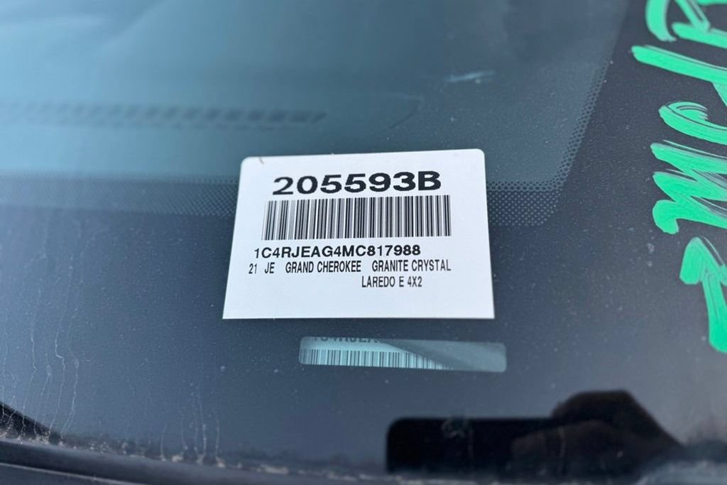 Used 2021 Jeep Grand Cherokee Laredo RWD image 19