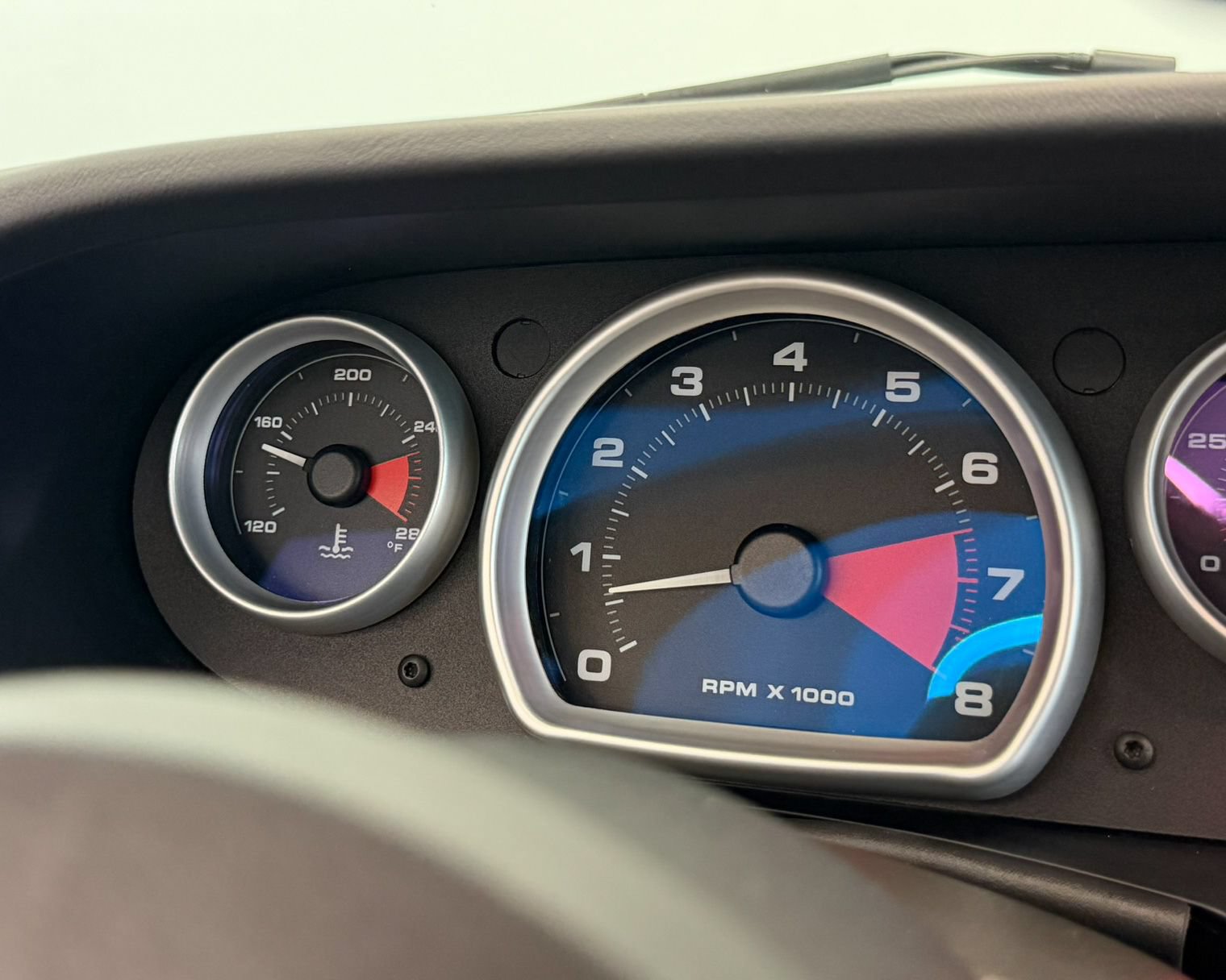 Used 2006 Ford GT RWD image 16