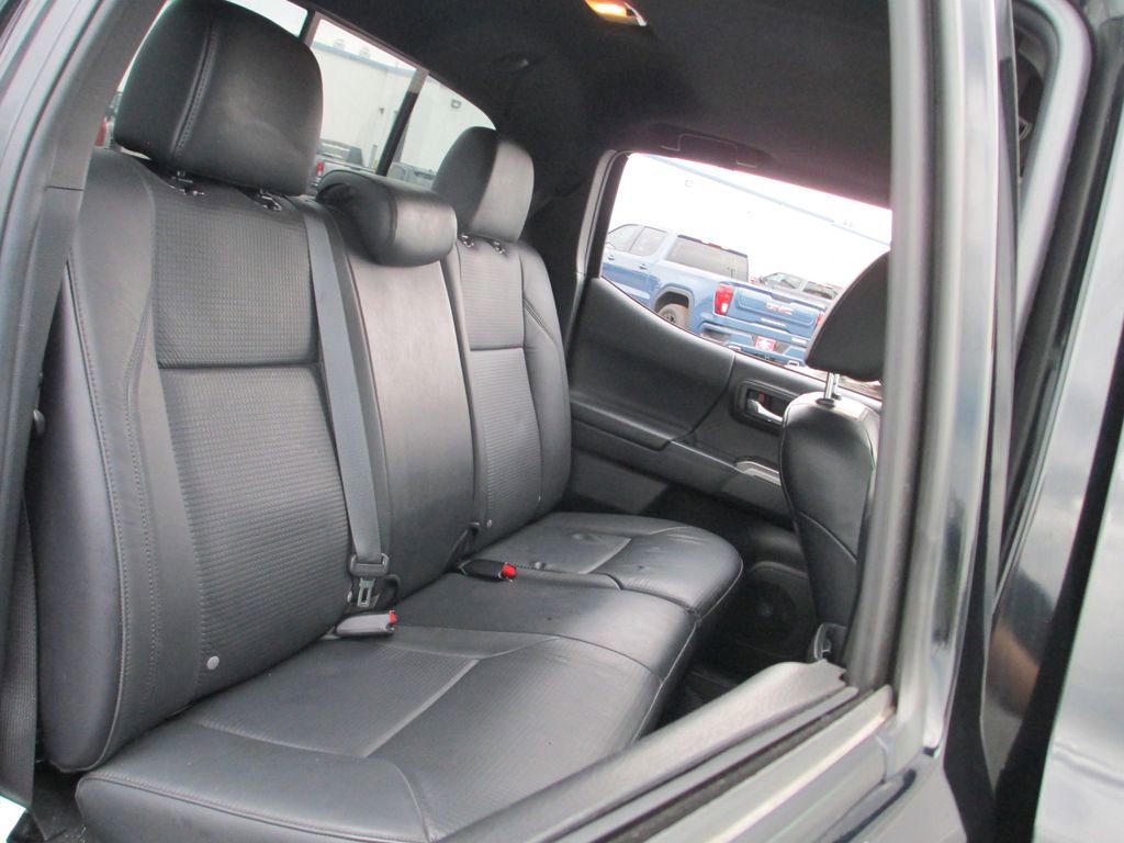 Used 2022 Toyota Tacoma Limited w/ Nightshade Package image 25
