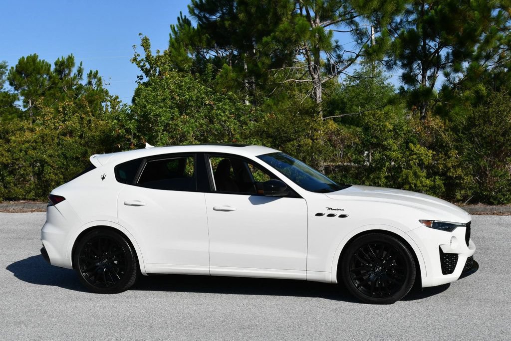 Used 2022 Maserati Levante Modena AWD/4WD image 8