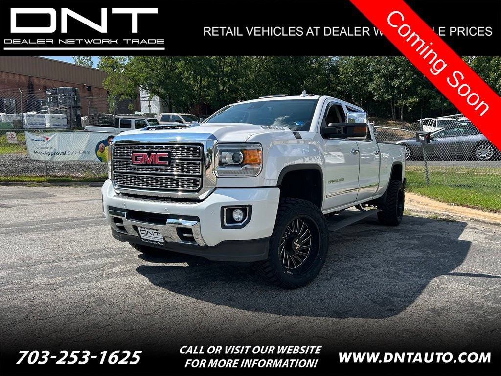 Used 2019 GMC Sierra 2500 Denali w/ Duramax Plus Package AWD/4WD image 1