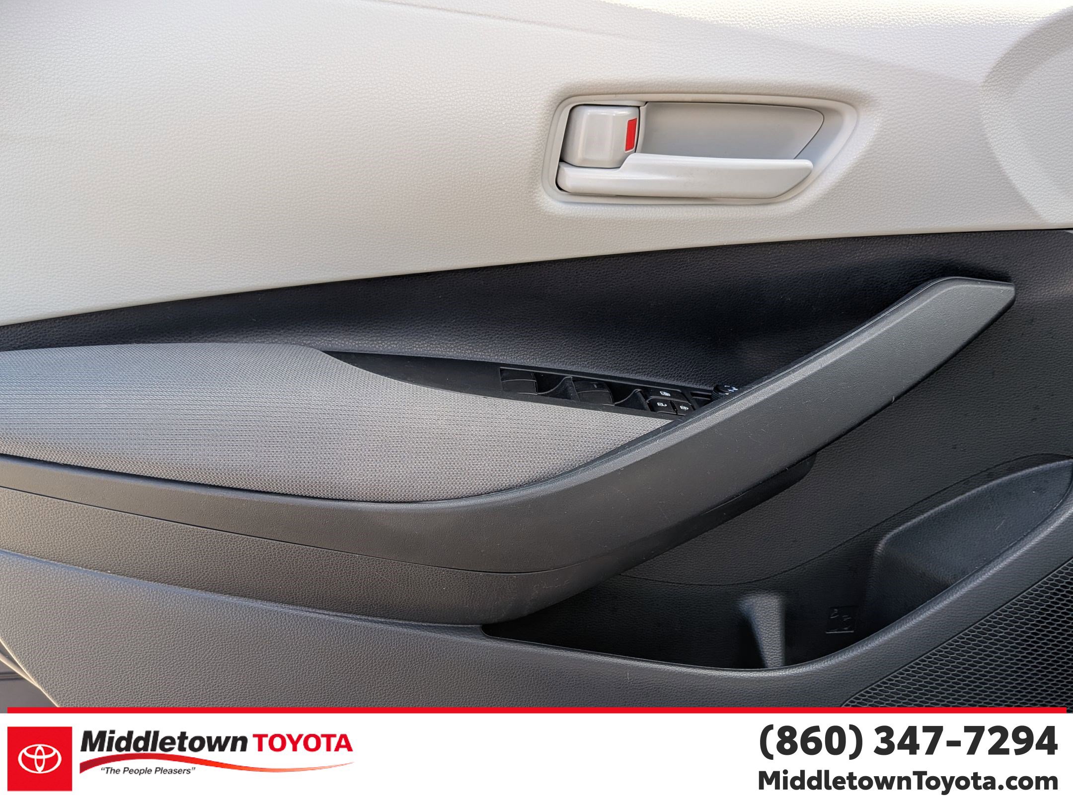 Used 2023 Toyota Corolla LE image 10