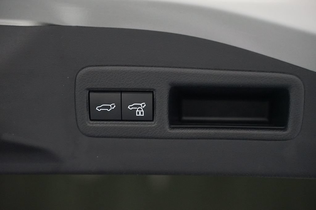 Certified 2024 Toyota bZ4X FWD image 33