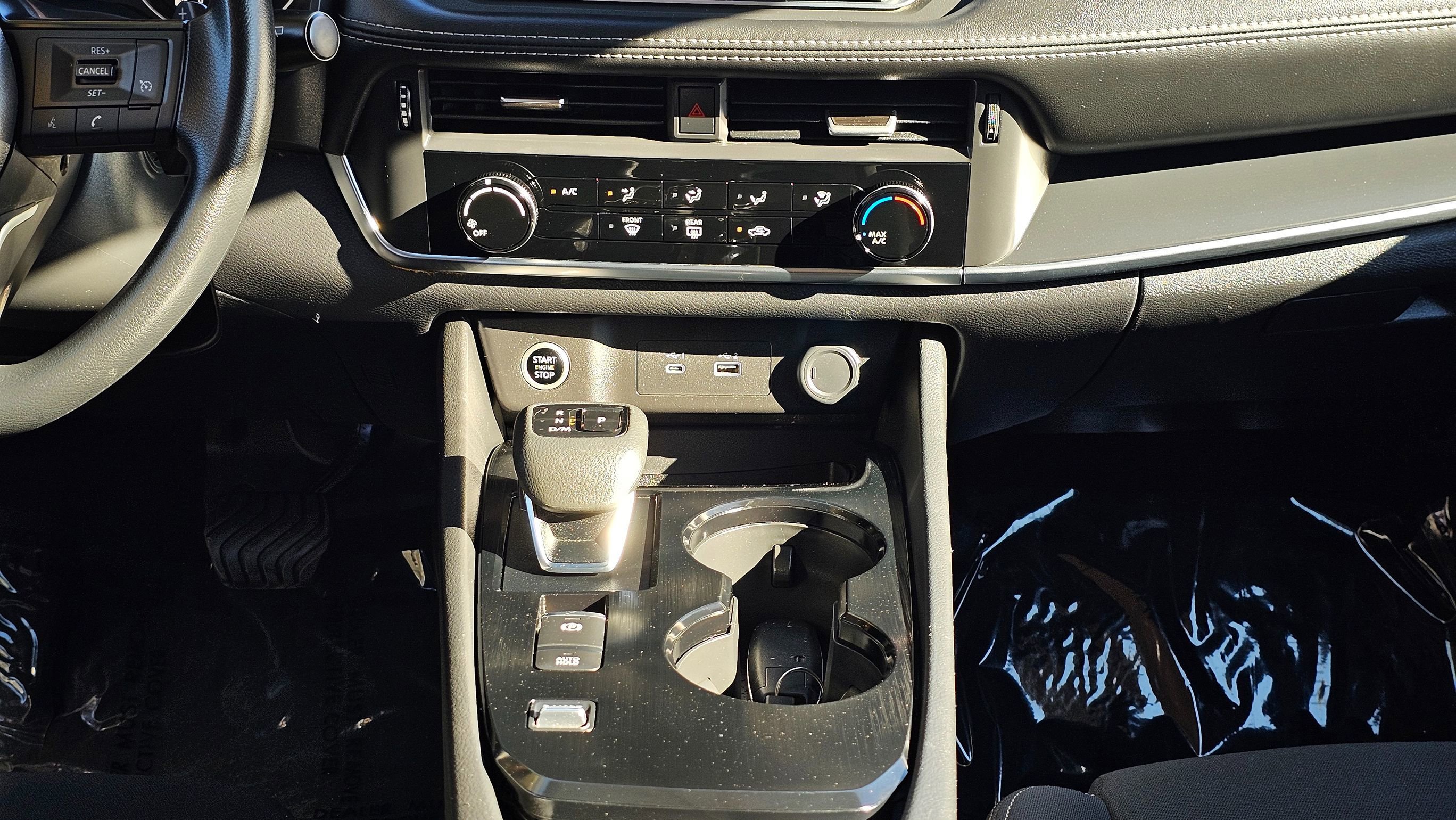 Used 2023 Nissan Rogue S FWD image 23