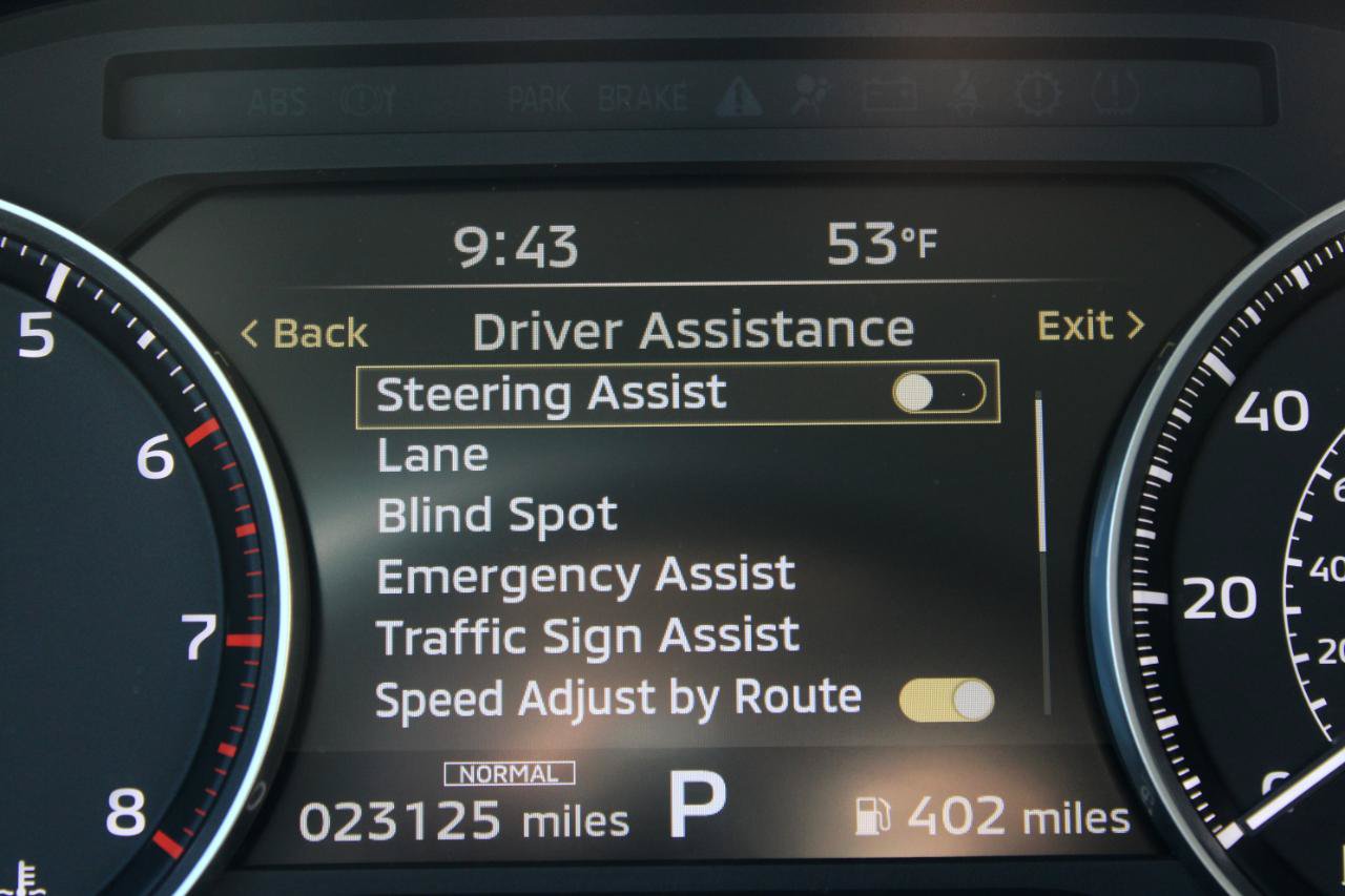 Used 2025 Mitsubishi Outlander SE FWD image 26