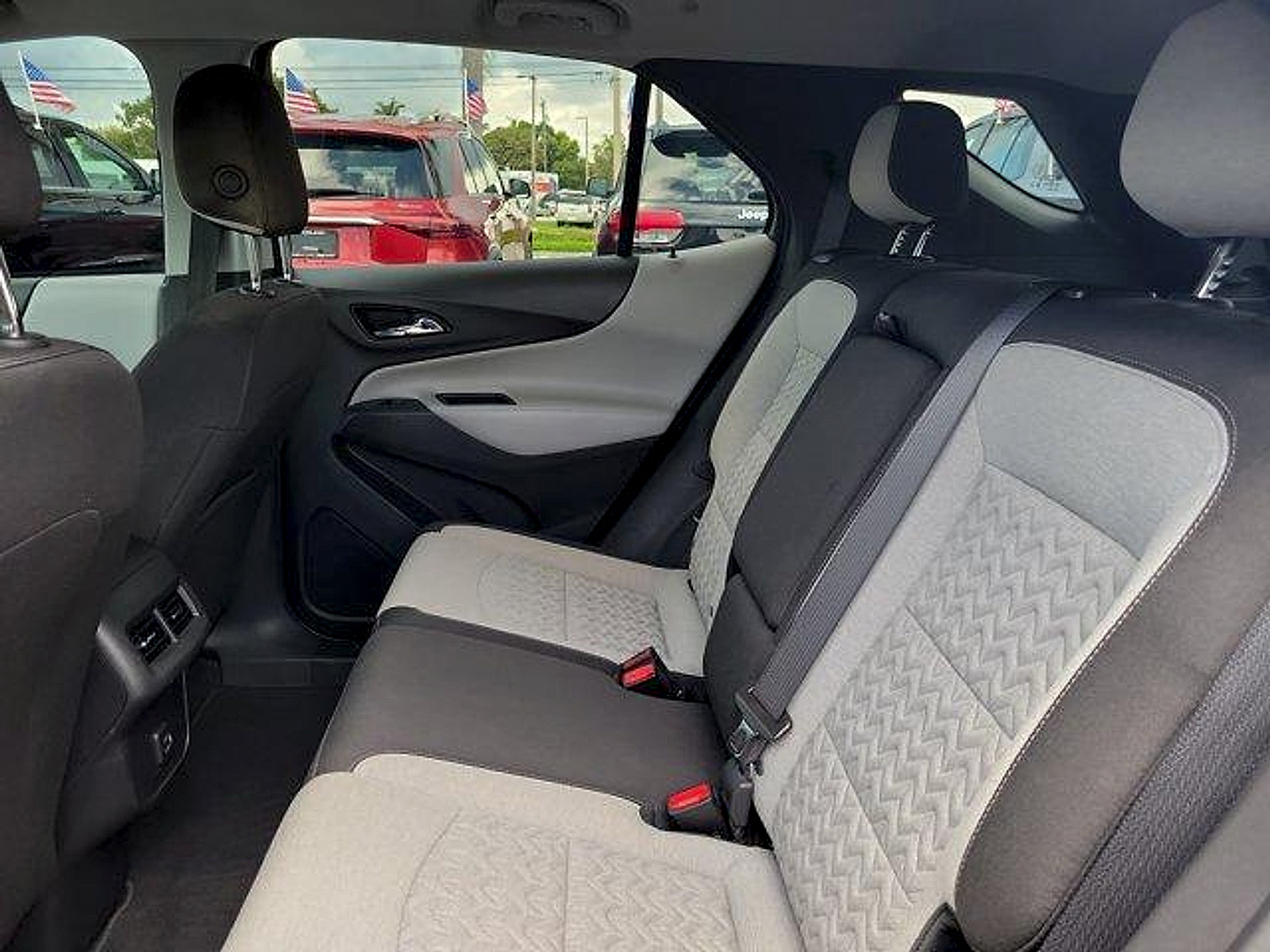 Used 2024 Chevrolet Equinox LS FWD image 12