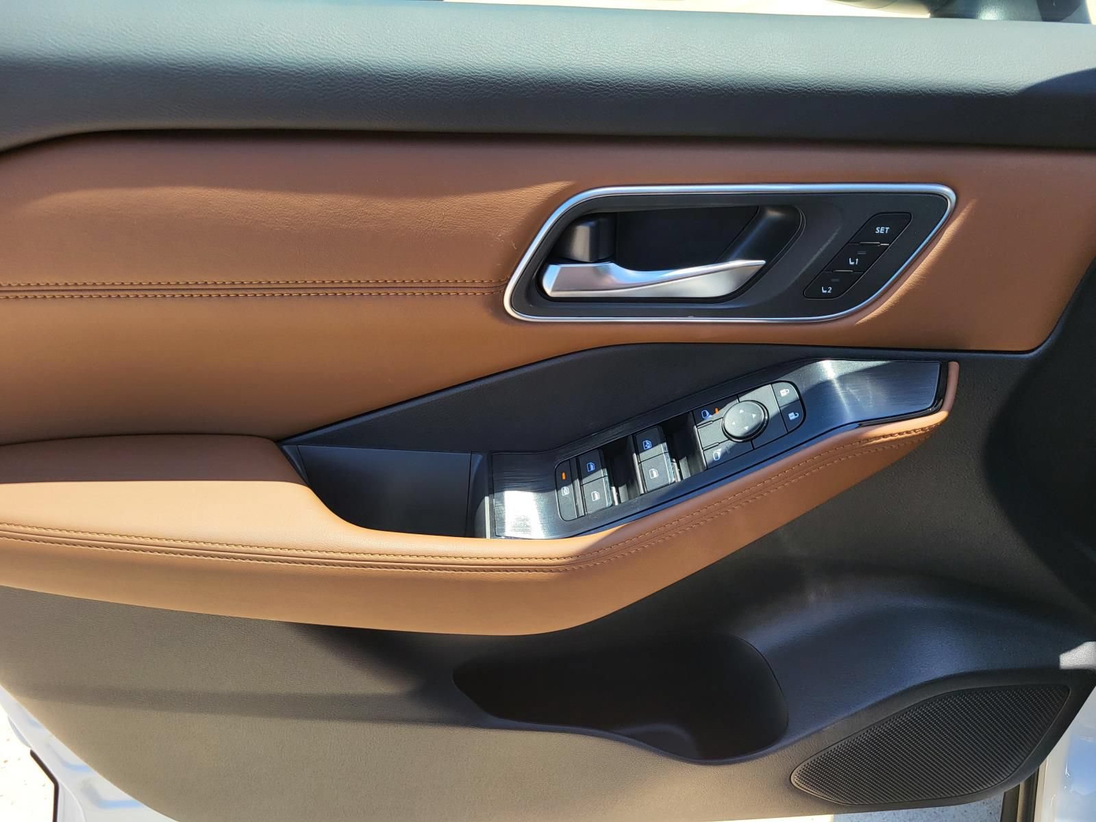New 2026 Nissan Rogue Platinum AWD/4WD image 19