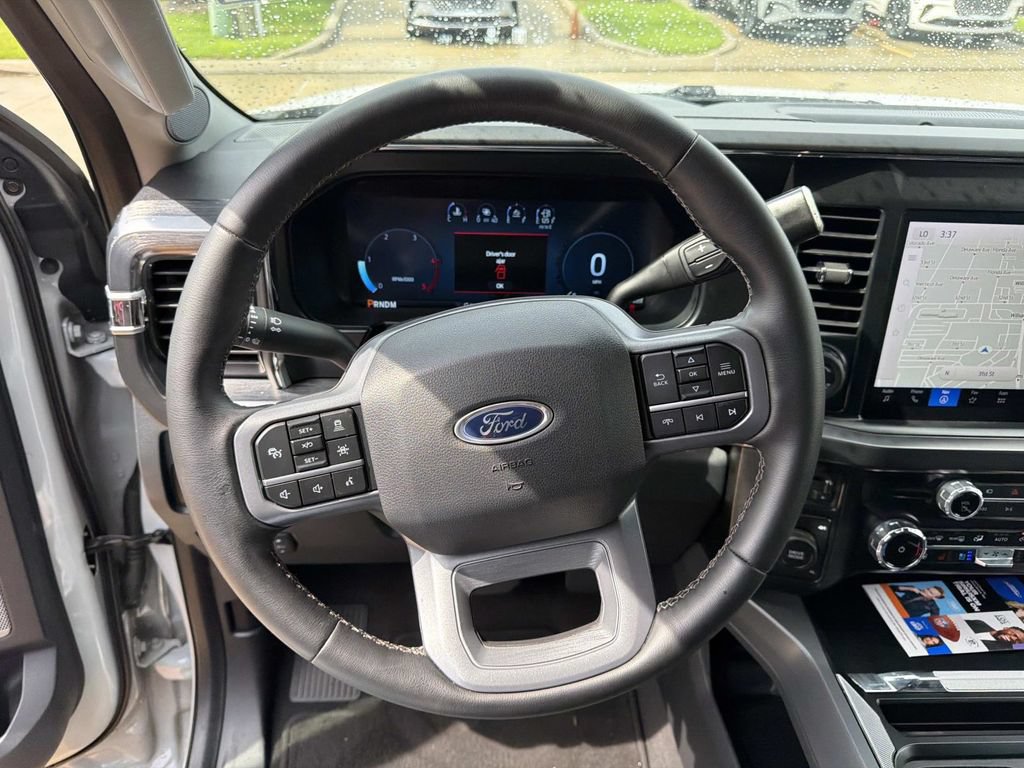 Used 2025 Ford F250 Lariat w/ Lariat Ultimate Package AWD/4WD image 24