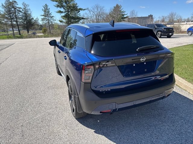 New 2026 Nissan Kicks SR w/ SR Premium Package AWD/4WD image 30
