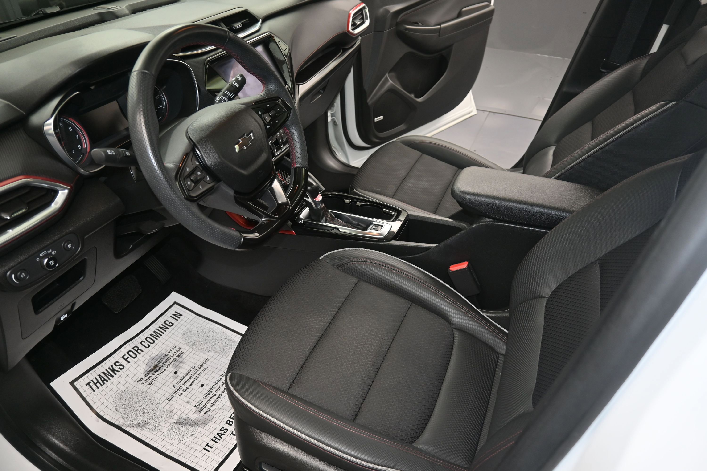 Used 2023 Chevrolet TrailBlazer RS w/ Sun and Liftgate Package AWD/4WD image 19