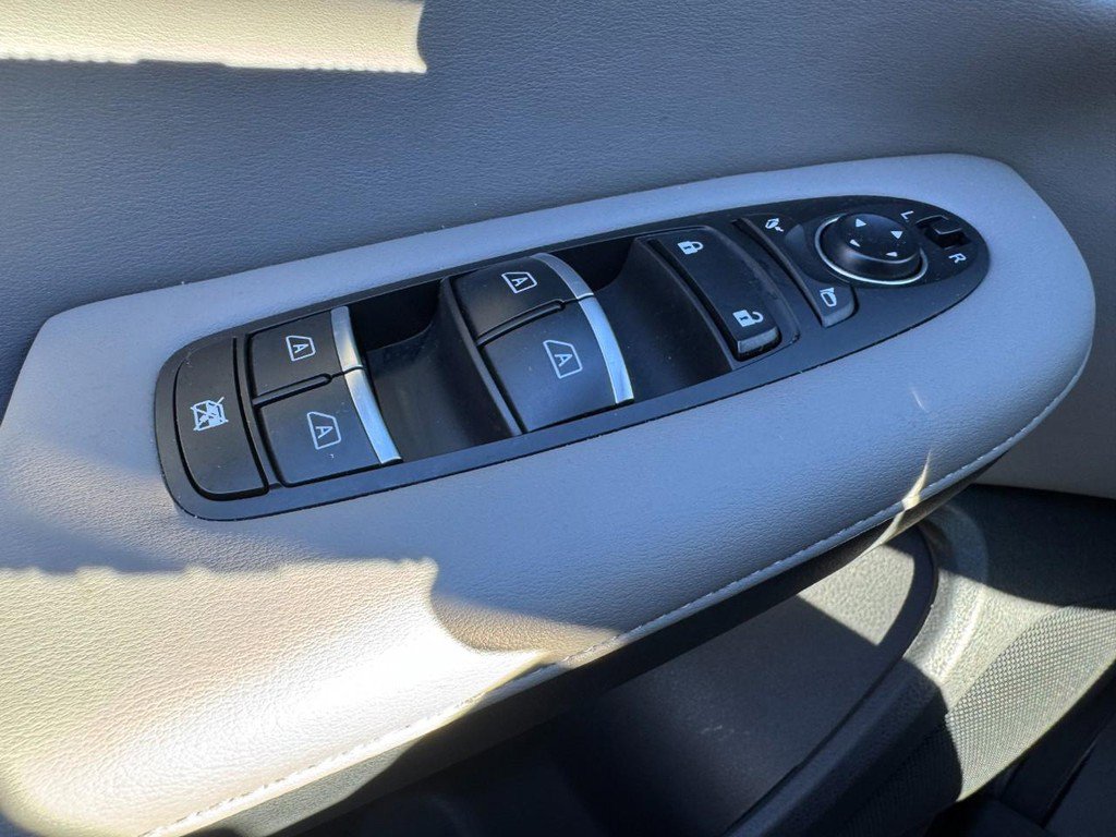 Used 2025 INFINITI QX50 Luxe image 23