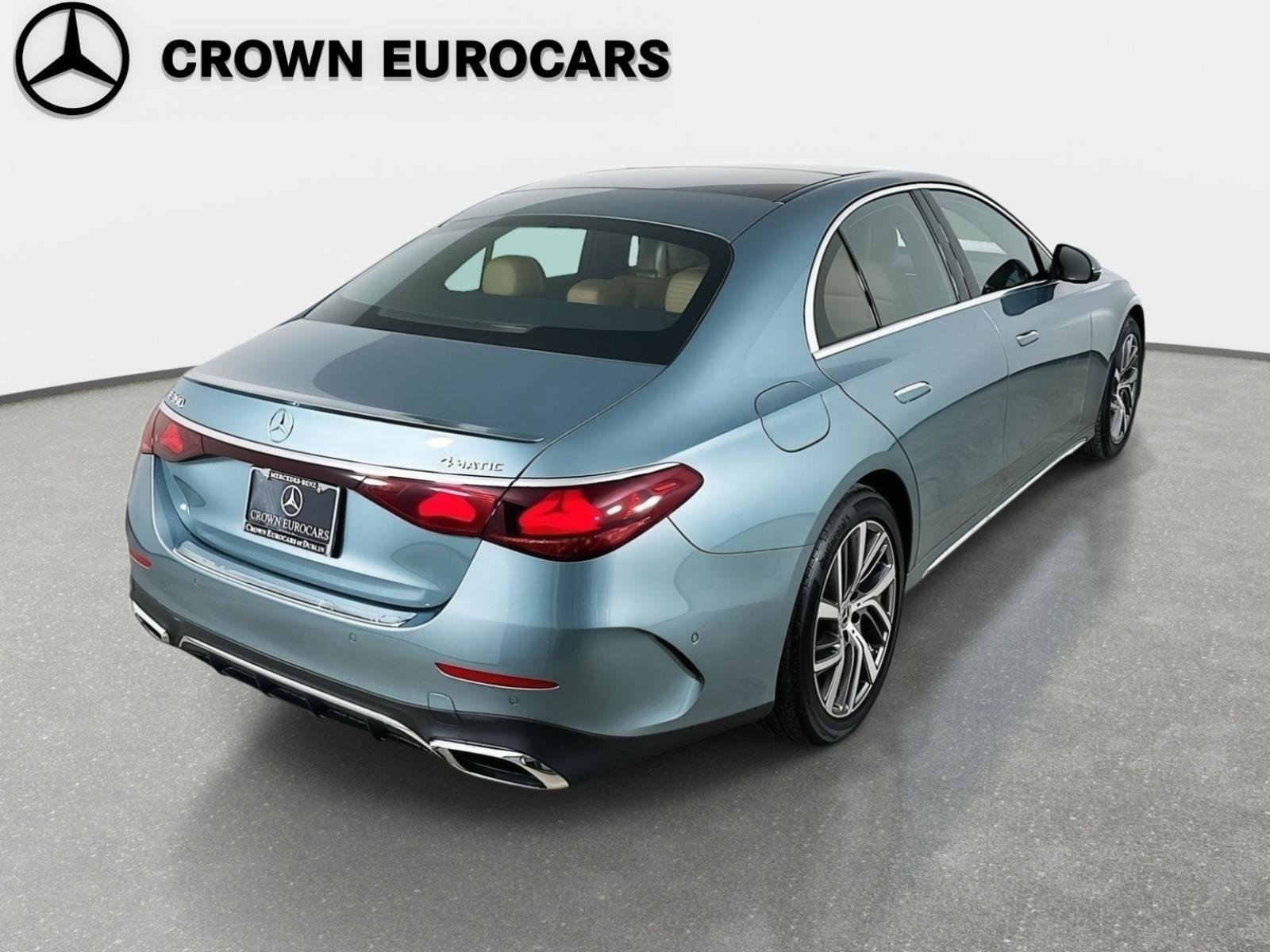 Used 2026 Mercedes-Benz E 350 4MATIC Sedan image 5