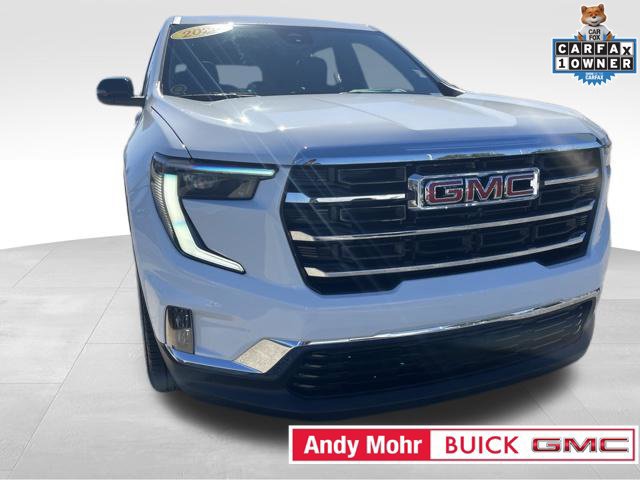 Used 2026 GMC Acadia Elevation w/ Elevation Premium Package FWD image 3