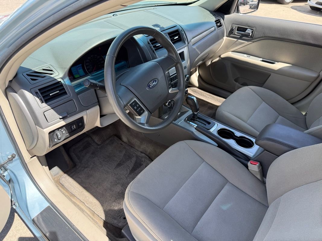 Used 2011 Ford Fusion Hybrid FWD image 26