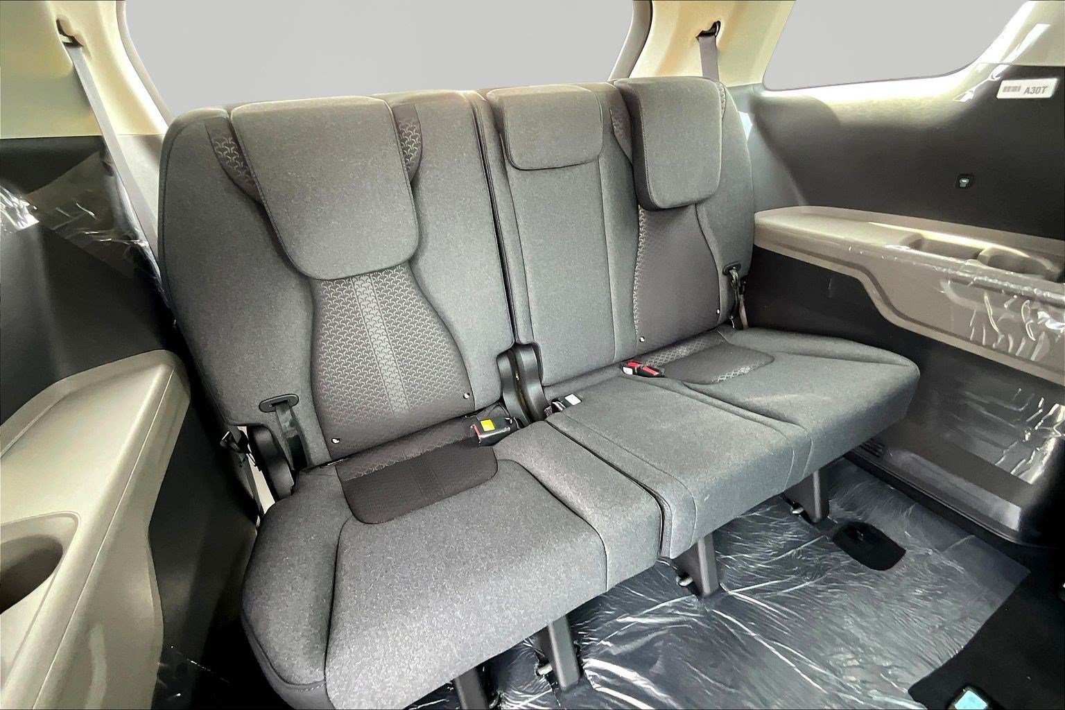 New 2026 Kia Carnival LX FWD image 20