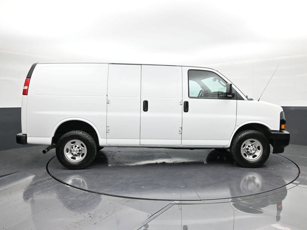 Used 2023 Chevrolet Express 2500 image 6
