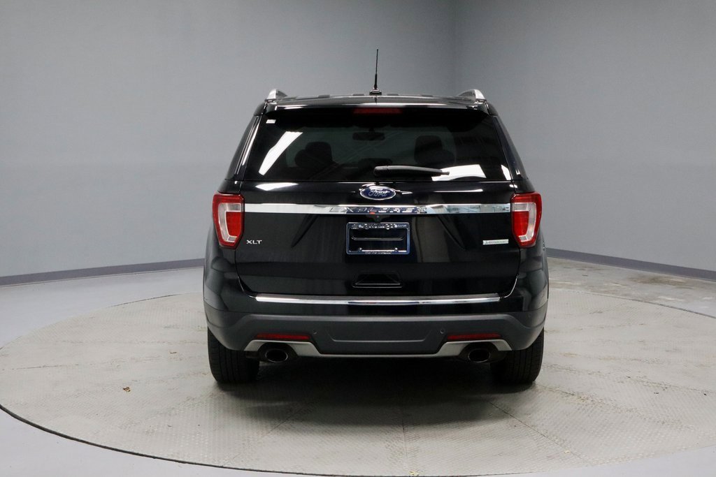 Used 2018 Ford Explorer XLT w/ Equipment Group 201A image 10