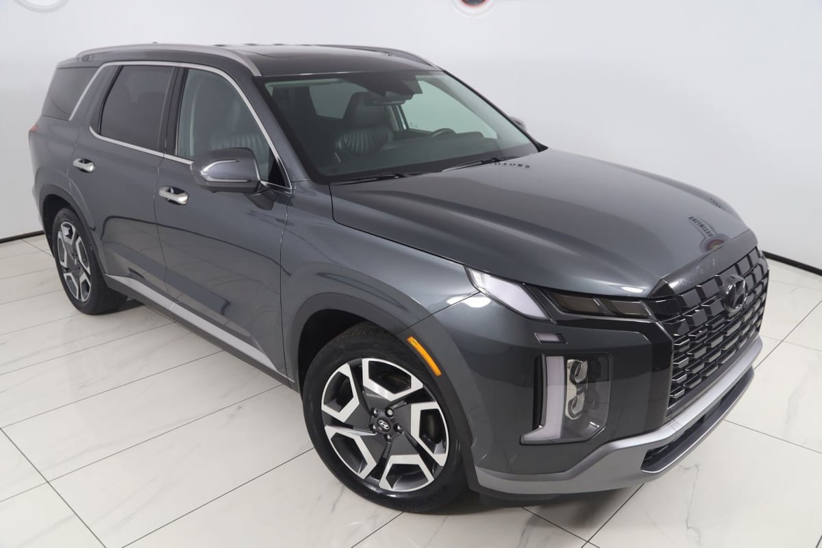 Used 2023 Hyundai Palisade Limited w/ Cargo Package AWD/4WD image 19