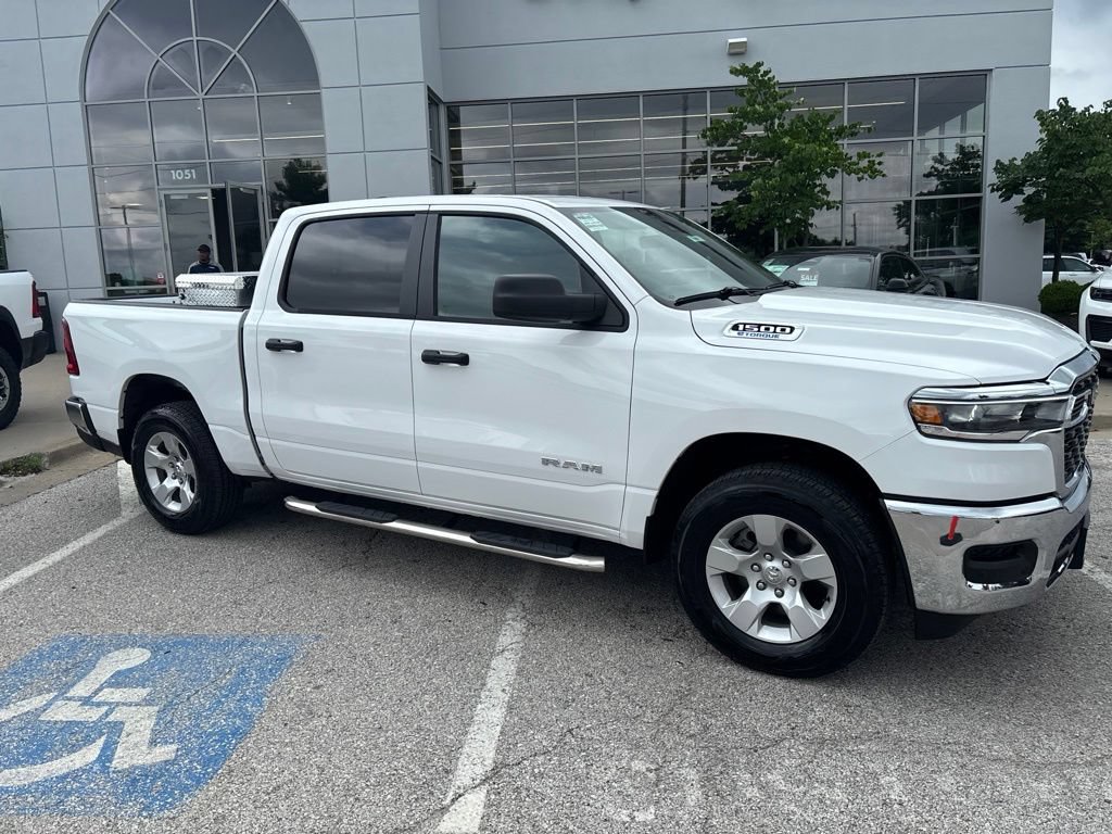 Used 2025 RAM 1500 Tradesman AWD/4WD image 32