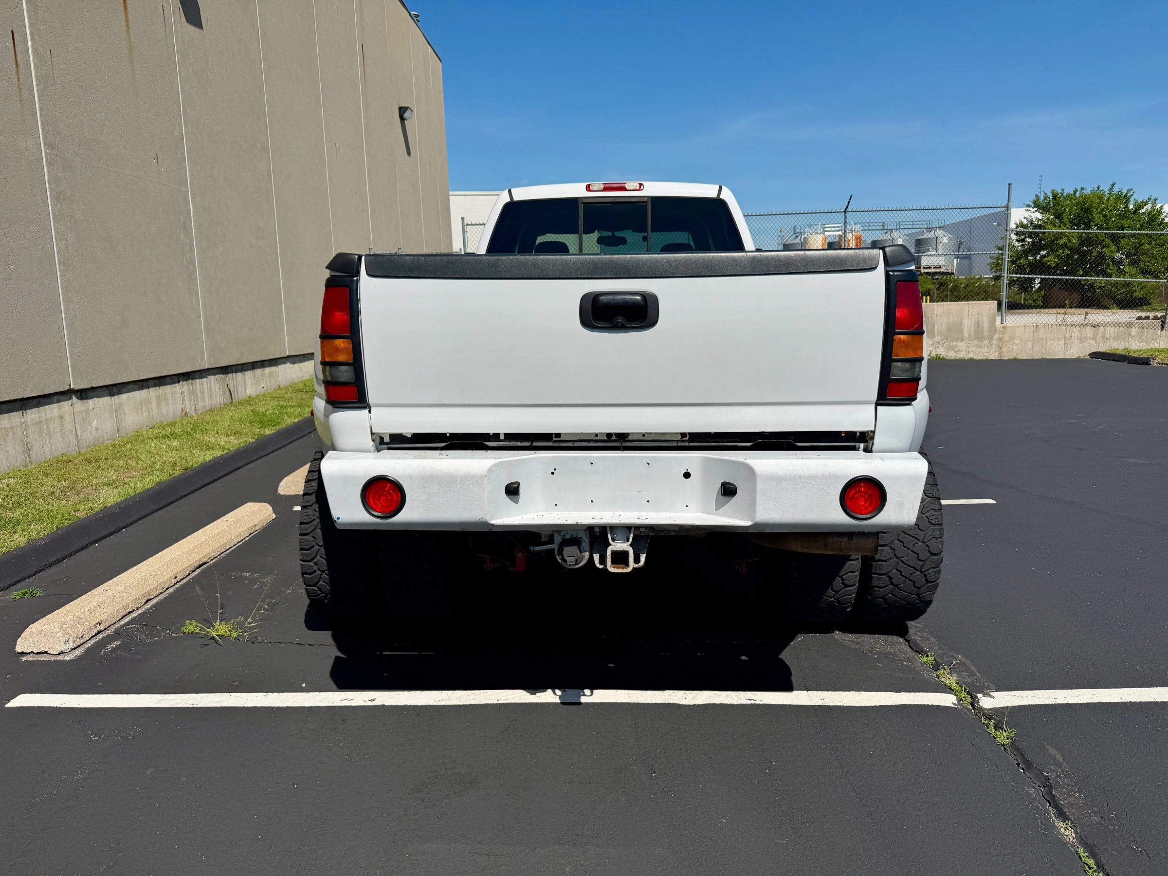 Used 2004 Chevrolet Silverado 3500 4x4 Crew Cab w/ Heavy-Duty Power Package image 6