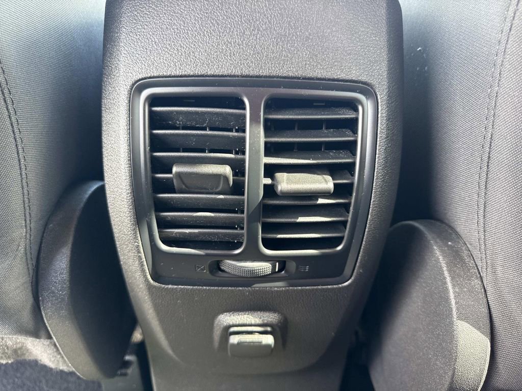 Used 2018 Ford Escape SE image 16