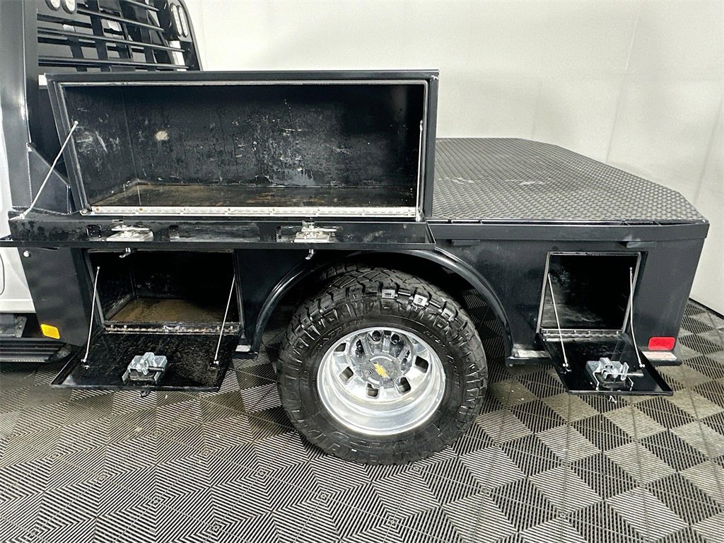 Used 2024 Chevrolet Silverado 3500 High Country w/ High Country Premium Package image 39