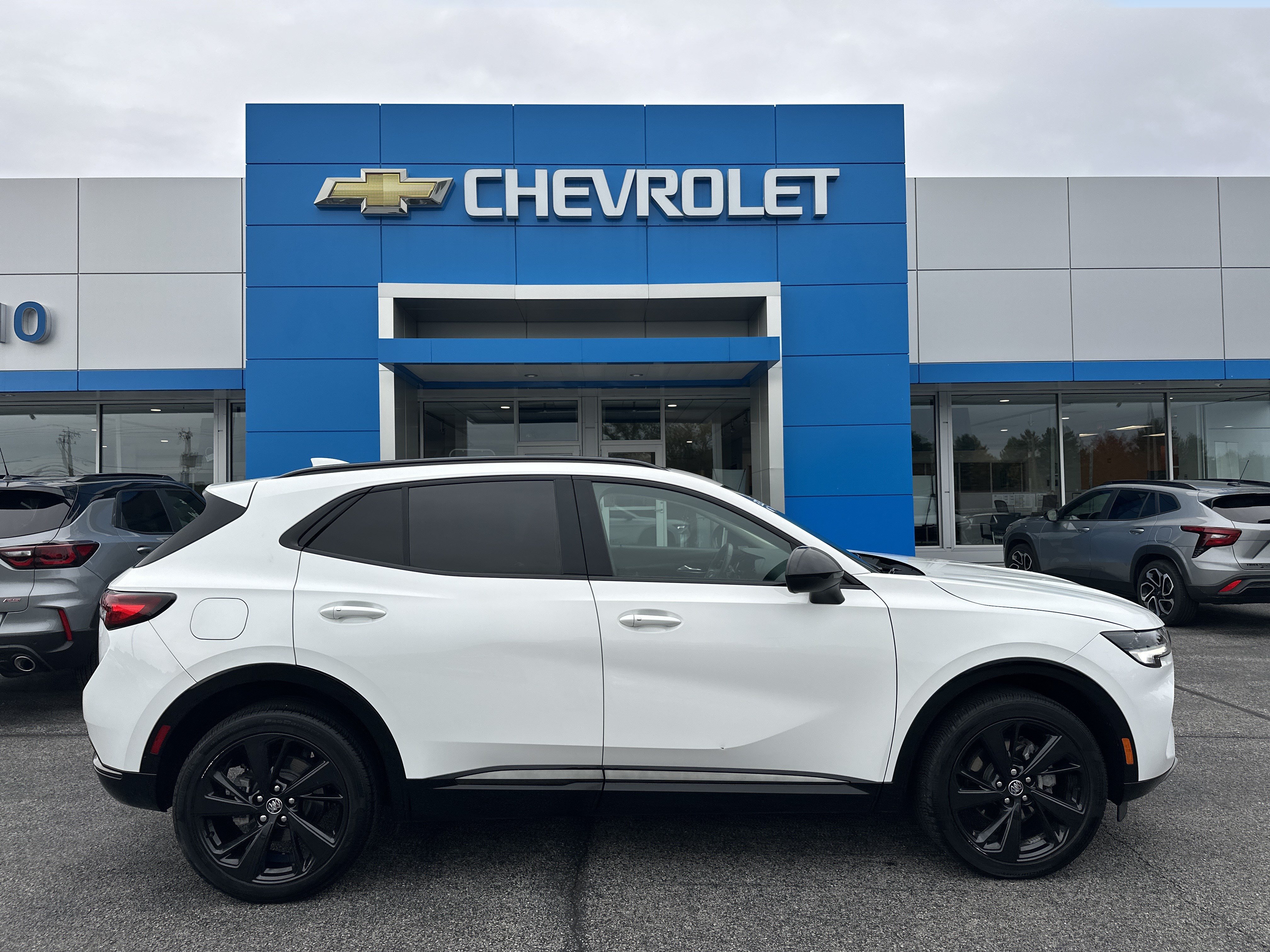 Certified 2023 Buick Envision Essence w/ Sport Touring Package