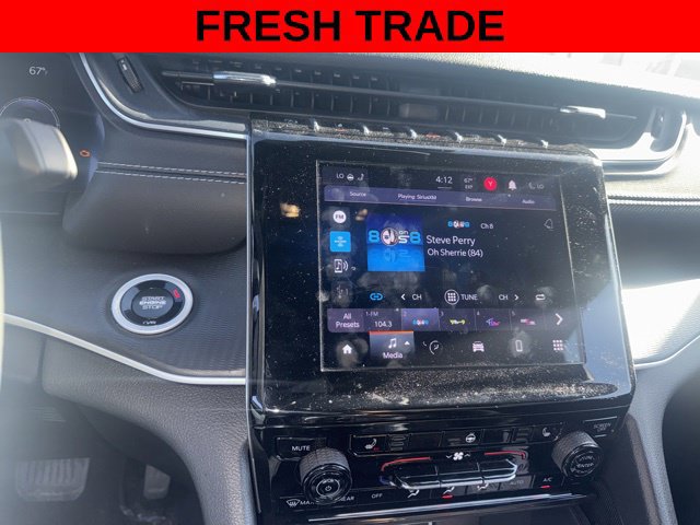 Used 2024 Jeep Grand Cherokee L Laredo AWD/4WD image 18