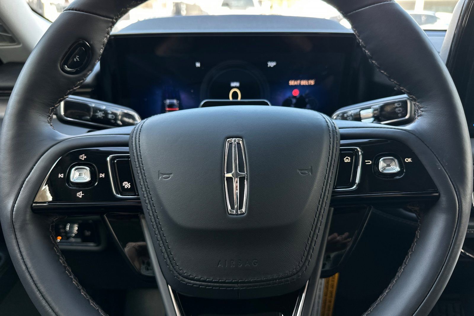 New 2025 Lincoln Aviator 2WD w/ Equipment Group 101A image 24