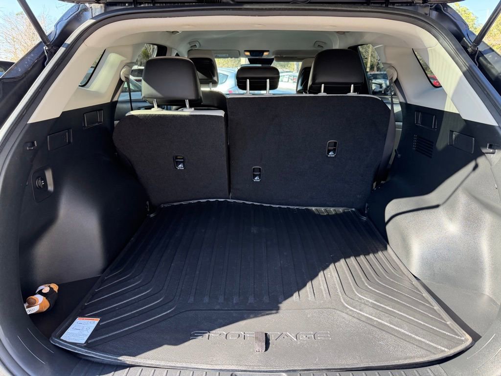 Used 2023 Kia Sportage EX image 7