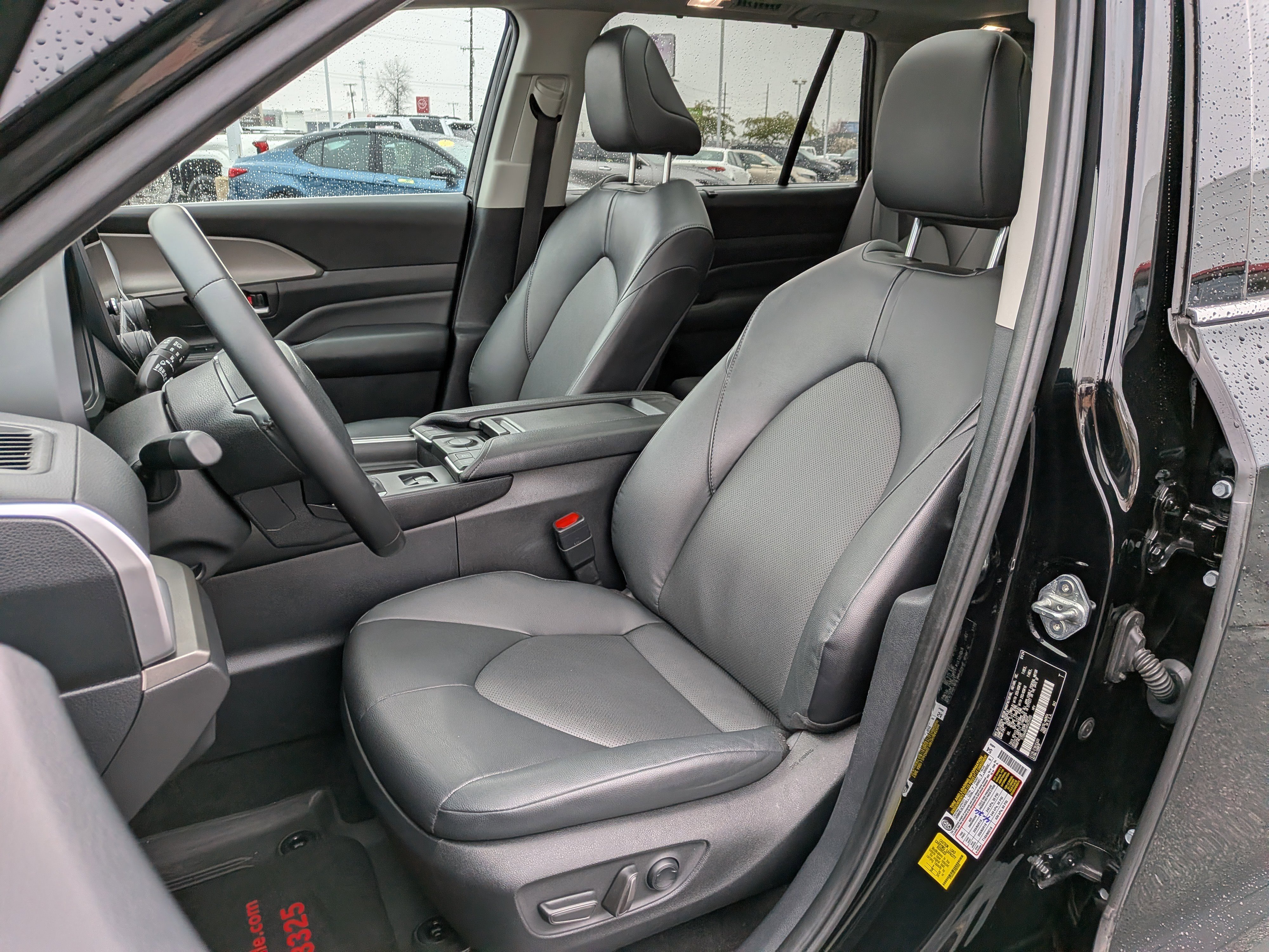 Certified 2024 Toyota Grand Highlander XLE image 14