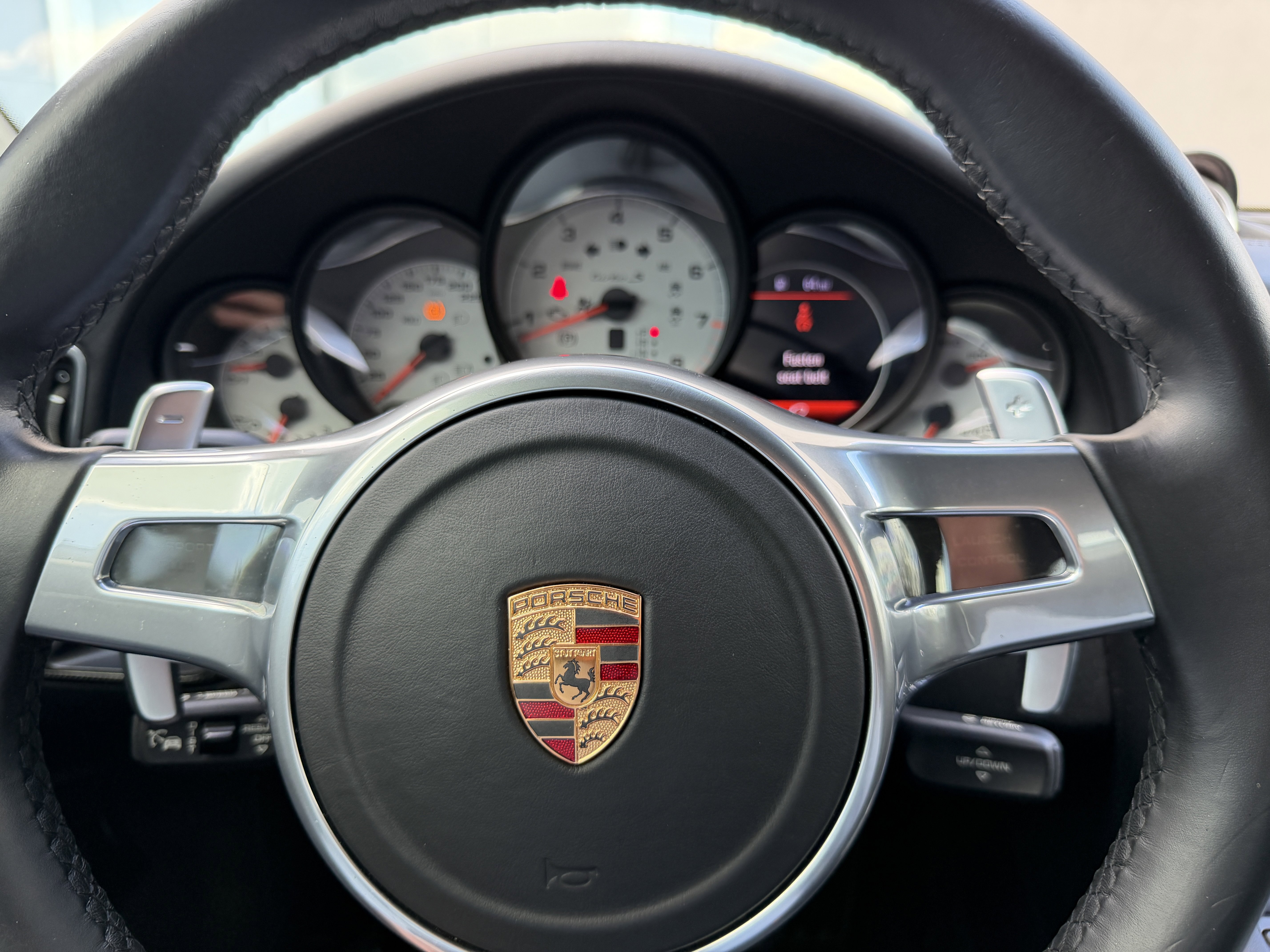 Certified 2015 Porsche 911 Turbo S image 32