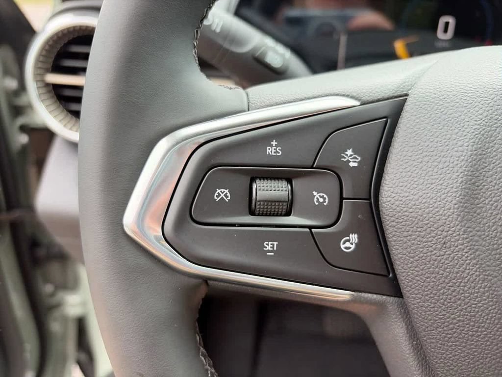 New 2026 Chevrolet Trax ACTIV w/ Driver Confidence Package FWD image 23