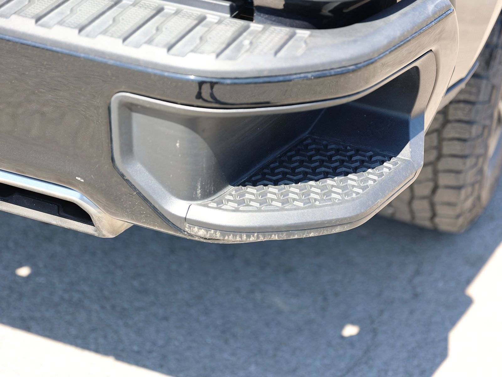 Used 2020 Chevrolet Silverado 1500 Custom Trail Boss w/ Custom Convenience Package AWD/4WD image 17