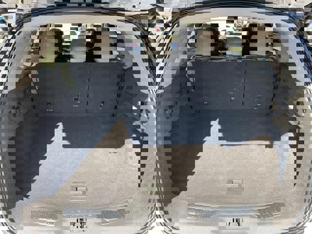 Used 2024 Lincoln Nautilus Reserve w/ Equipment Group 202A image 7