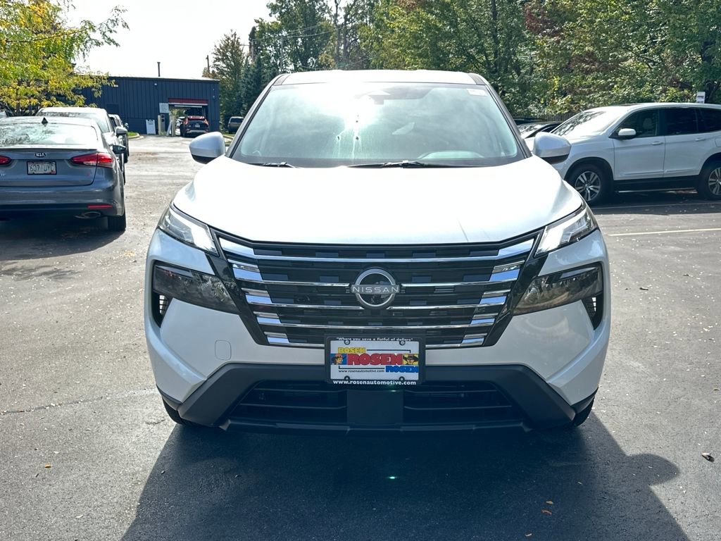 New 2026 Nissan Rogue SV image 8