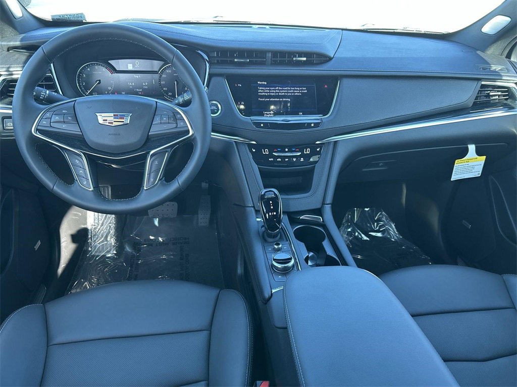 New 2025 Cadillac XT5 Premium Luxury image 7