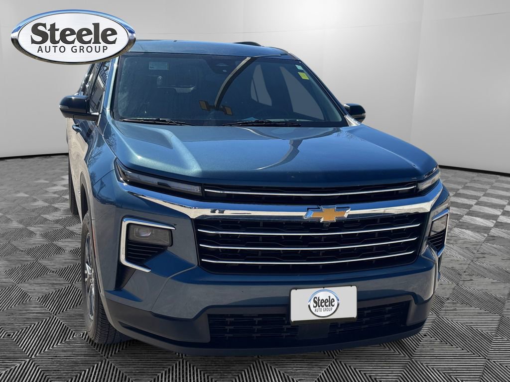 Used 2024 Chevrolet Traverse LT w/ Trailering Package image 16