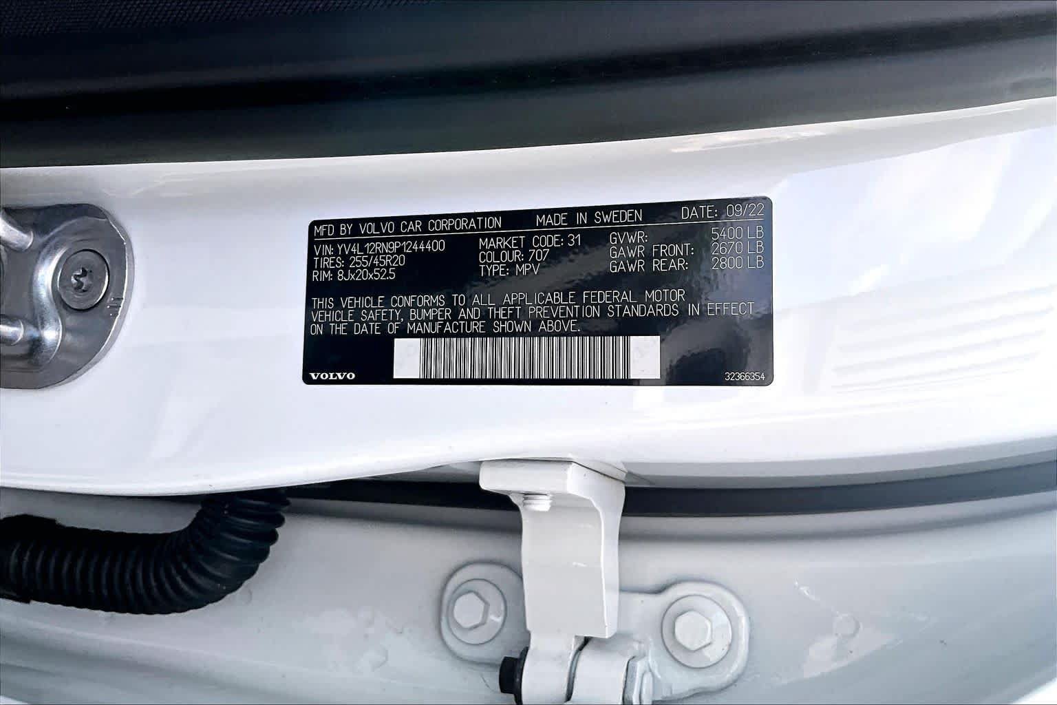 Used 2023 Volvo XC60 B5 Plus w/ Climate Package AWD/4WD image 37