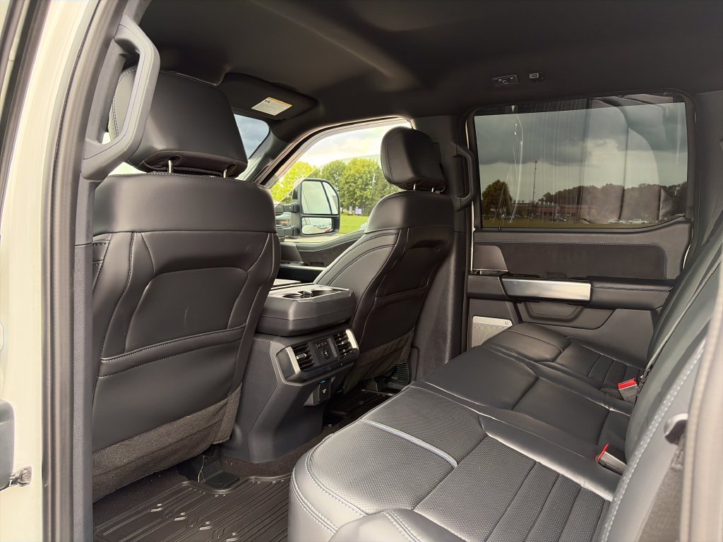 Used 2025 Ford F150 Platinum w/ FX4 Off-Road Package AWD/4WD image 33