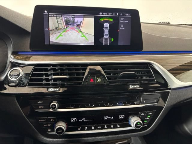 Used 2020 BMW 530i xDrive w/ Premium Package AWD/4WD image 17