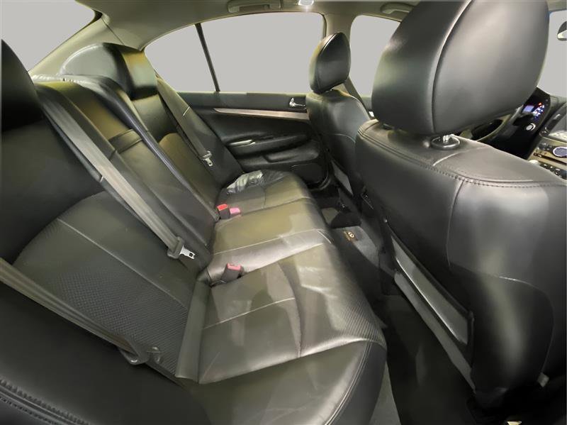 Used 2013 INFINITI G37 x w/ Premium Pkg AWD/4WD image 14
