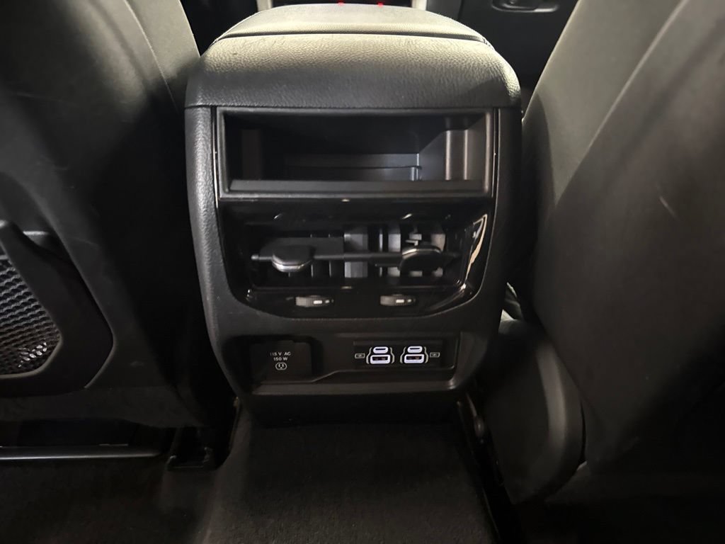Used 2025 Jeep Grand Cherokee Laredo w/ Luxury Tech Group I AWD/4WD image 20