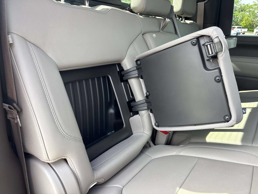 Used 2022 GMC Sierra 2500 SLT w/ SLT Convenience Package AWD/4WD image 17