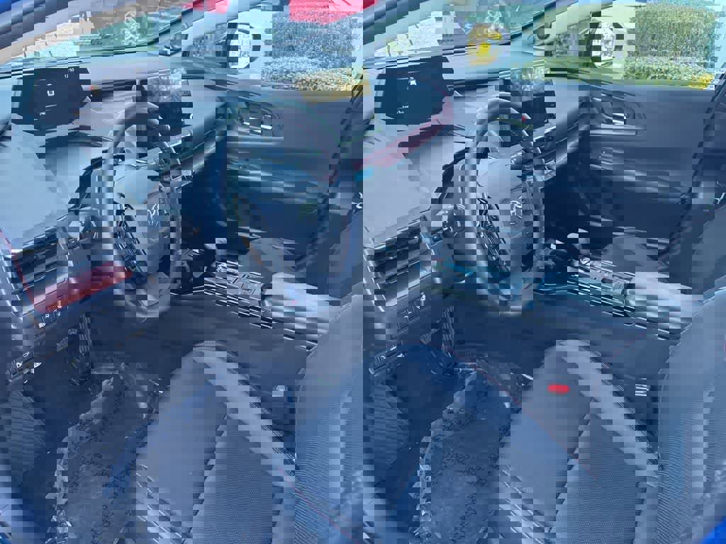 Used 2025 Toyota Prius Plug-In Hybrid w/ Limited Premium Package image 9