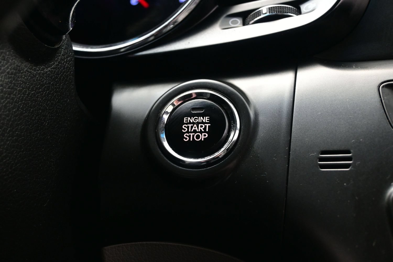 Used 2012 Kia Optima EX FWD image 18